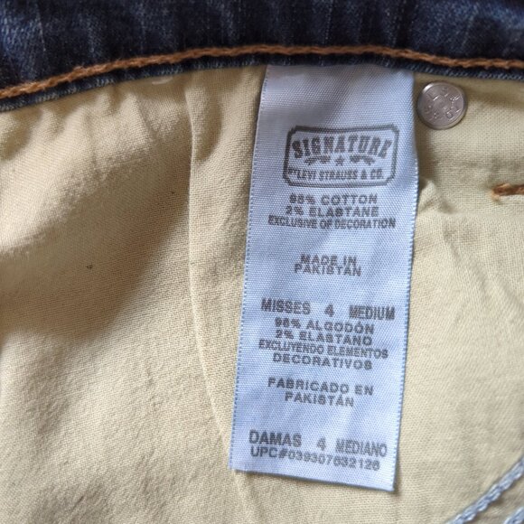 Signature Levi Jeans Women's Size 4/M At Waist Bootcut - Picture 6 of 9